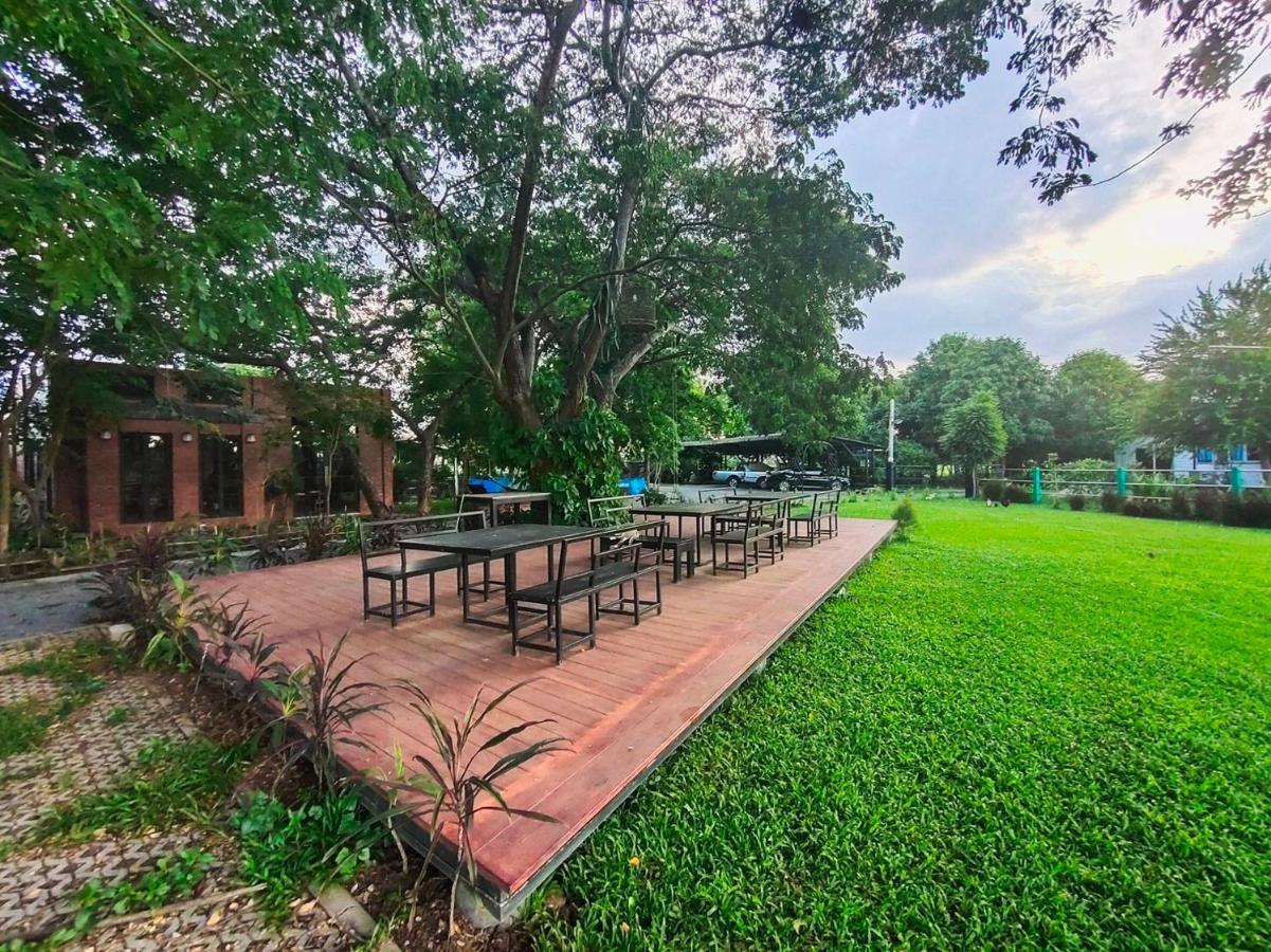 Chai Nat Baan Tonjaeng Resort מראה חיצוני תמונה