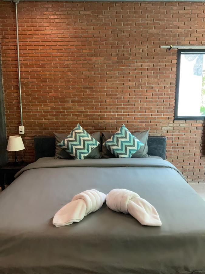 Chai Nat Baan Tonjaeng Resort מראה חיצוני תמונה