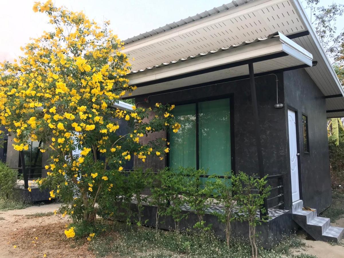 Chai Nat Baan Tonjaeng Resort מראה חיצוני תמונה